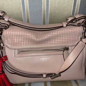 Cream Coach bag. No marks or scratches
